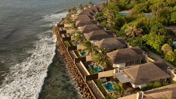 Sheraton Maldives Full Moon Resort & Spa